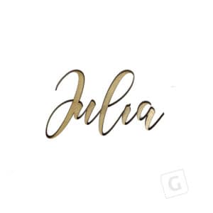 Julia mit Laser aus Holz ausgeschnitten